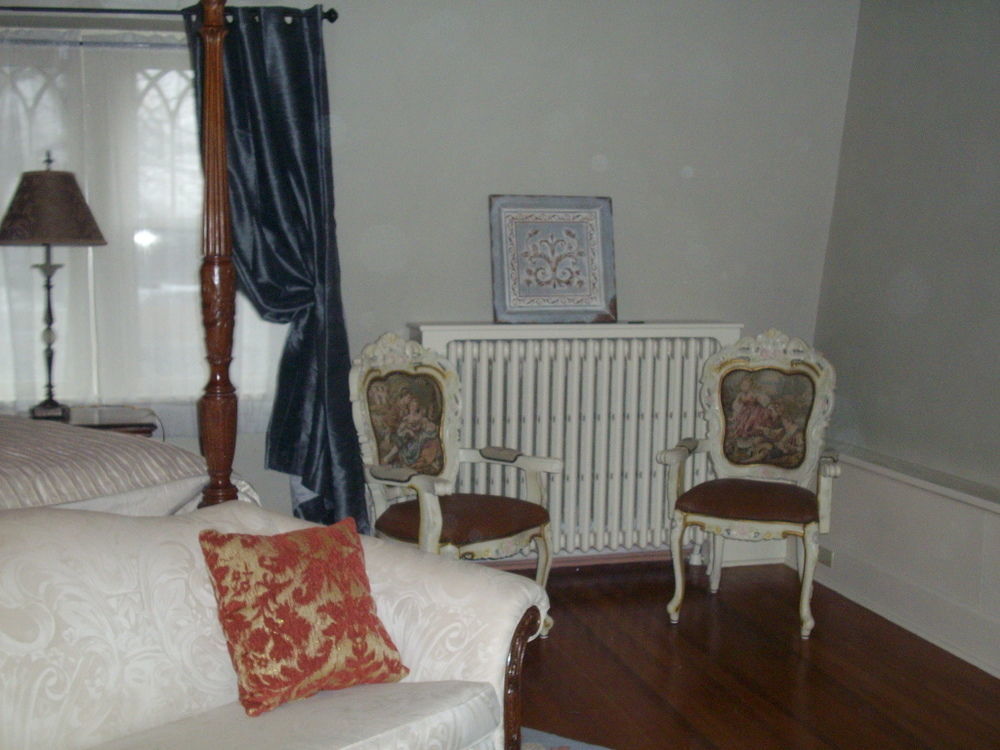 Christmas House Bed & Breakfast Racine Bagian luar foto
