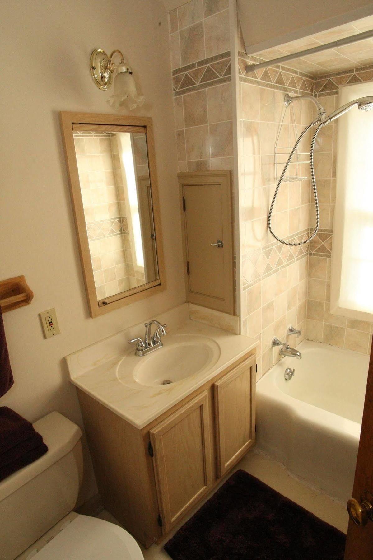 Christmas House Bed & Breakfast Racine Bagian luar foto
