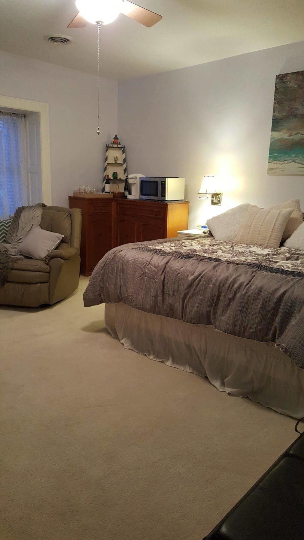 Christmas House Bed & Breakfast Racine Bagian luar foto